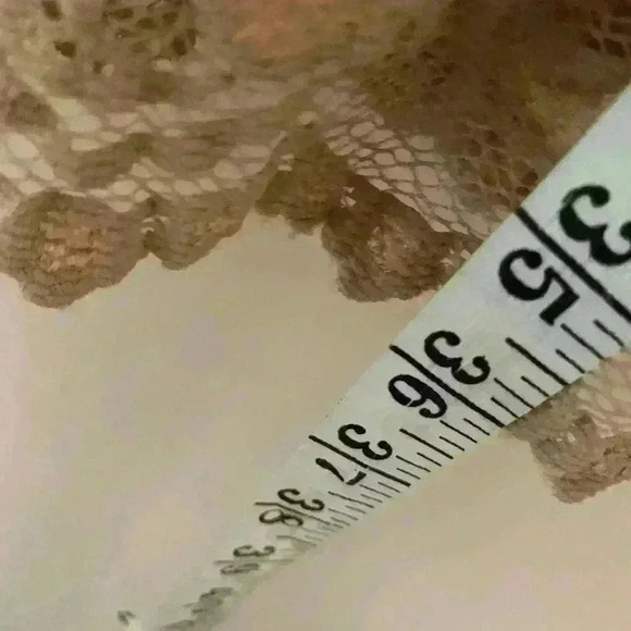 Gilbert Gilmore nude open back lace dress medium - Picture 4 of 7